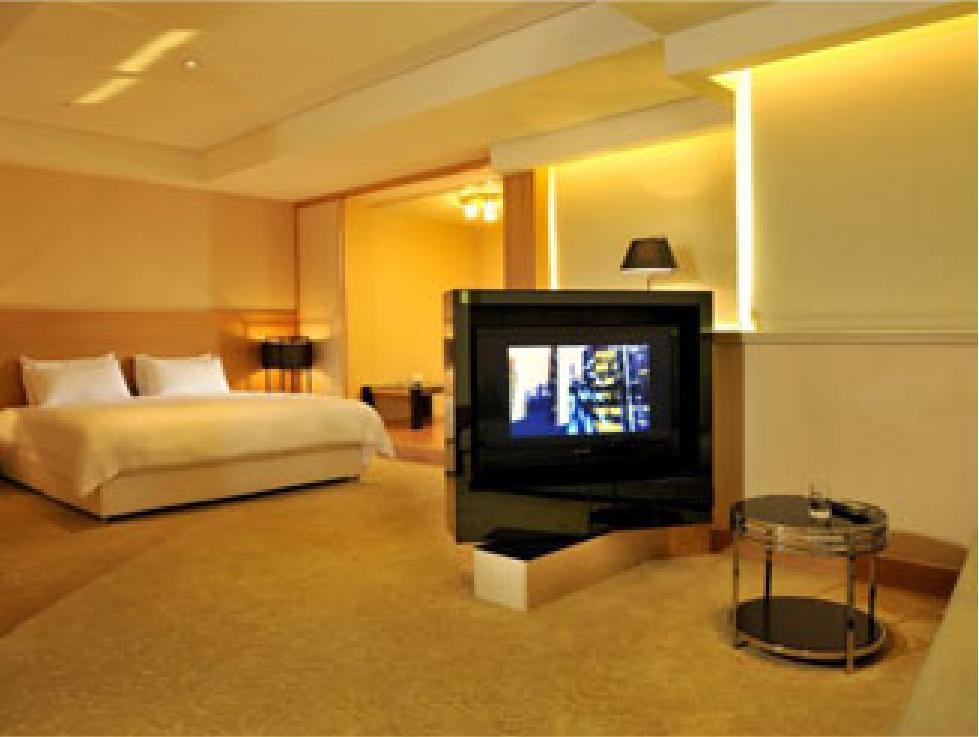 Asia Emperor Hotel Tainan Bagian luar foto
